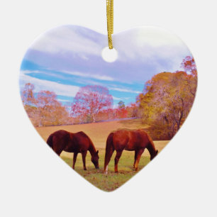 Ornement Cœur En Céramique 2 chevaux Brown dans un champ coloré