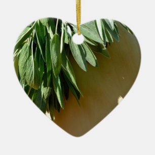 Ornement Cœur En Céramique Elégante plante verte feuille sauge
