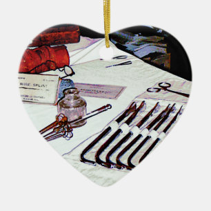 Ornement Cœur En Céramique Instruments Médicaux