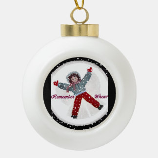 Ornement de boule d'ange de neige