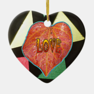 Ornement de coeur de feuille d'AMOUR de motif en