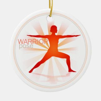 Ornement de pose de yoga (pose de guerrier)