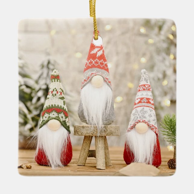 ORNEMENT EN CÉRAMIQUE **AMIS GNOME OU FAMILLE** ORNAMENT (Devant)