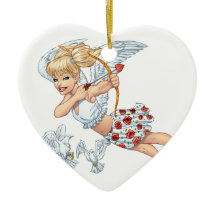Ange mignon de cupidon avec la flèche d'amour par