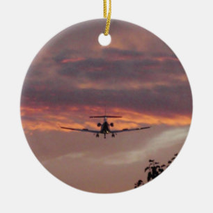 Ornement En Céramique Atterrissage commercial de jet au coucher du