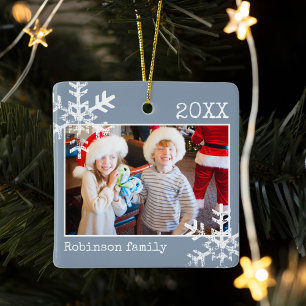 Ornement En Céramique Bleu Dusty Frontière White Snowflakes Holiday