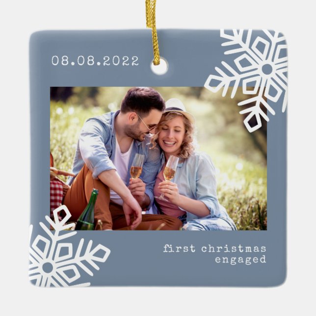 Ornement En Céramique Blue First Christmas Engagé Snowflake Photo (Devant)