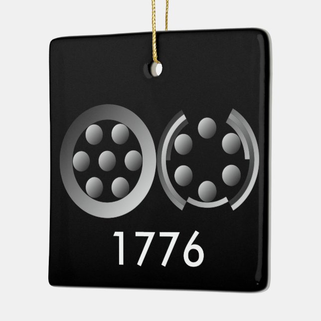 Ornement En Céramique Centesimal 1776 par Kenneth Yoncich (Gauche)