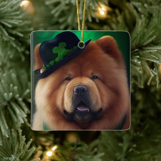 Ornement En Céramique Chow Chow Dog en tenue de la Saint Patrick (Arbre)