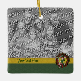Ornement En Céramique Elfe Cute Sur Wreath Holiday Photo