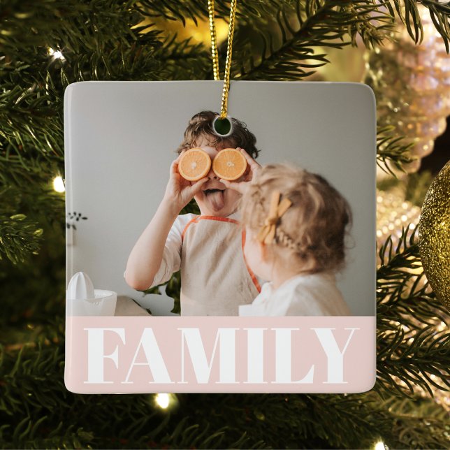 Ornement En Céramique Famille Pastel Rose moderne Cadeau photo (Créateur téléchargé)