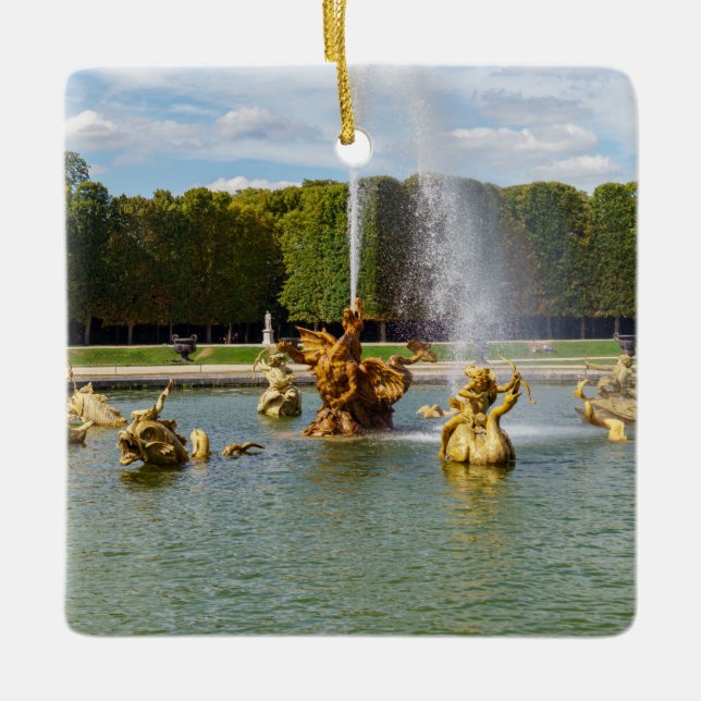 Ornement En Céramique Fontaine de dragon dans le jardin de Versailles -  (Devant)