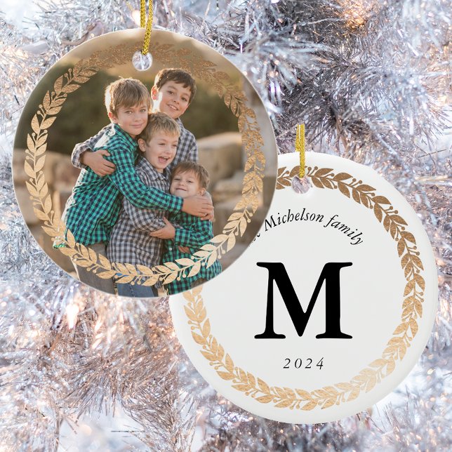 Ornement En Céramique Gold Garland Elegant Photo et Monogramme Blanc (Créateur téléchargé)
