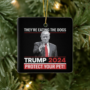 Ornement En Céramique Ils mangent le débat Trump 2024 sur les chiens