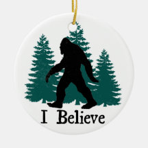 Je crois Bigfoot et arbres