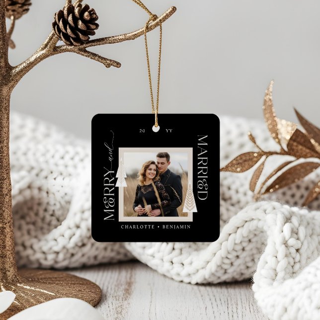 Ornement En Céramique Joyeux & Marié Photo Élégant Arbres de Noël (Merry & Married Photo Elegant Christmas Trees Ceramic Ornament)