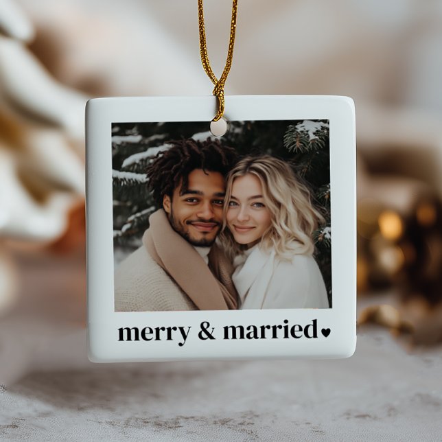 Ornement En Céramique Merry & Married Heart Photo (Zazzle Merry & Married Heart Photo Ceramic Ornament)