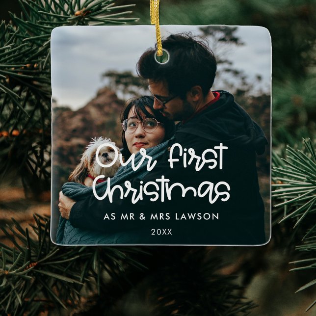 Ornement En Céramique Moderne Notre première photo mariage de Noël (Créateur téléchargé)