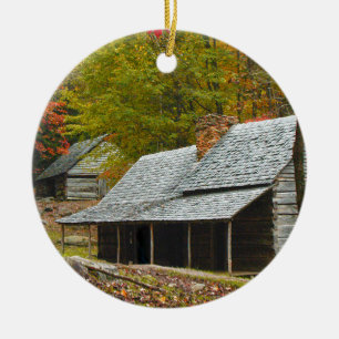 Ornement En Céramique Noé "bourgeon" lorgnent le cabine dans le Smokies