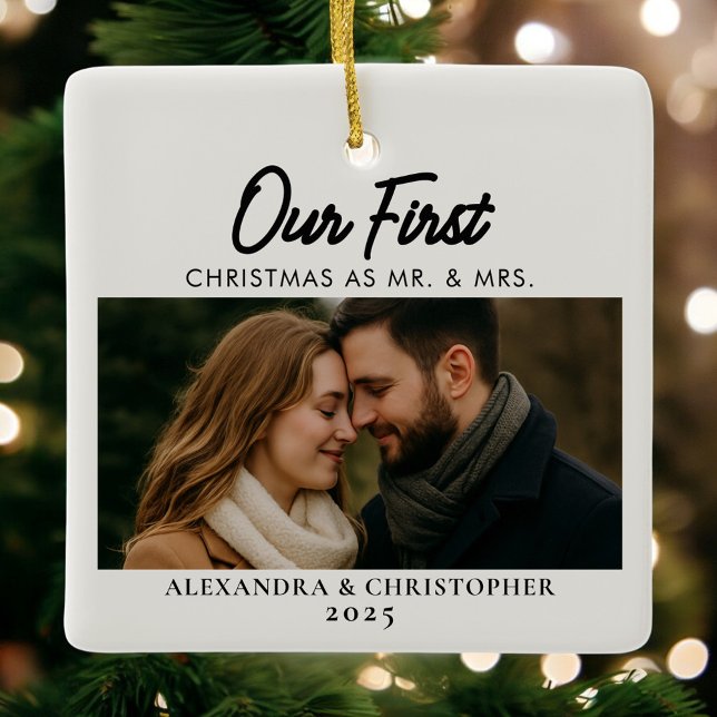 Ornement En Céramique Our First Christmas Married Photo  (Créateur téléchargé)