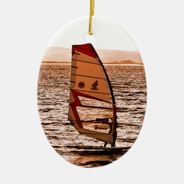 ORNEMENT EN CÉRAMIQUE PLANCHE À VOILE (Devant)