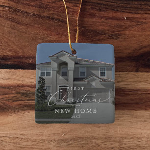 Ornement En Céramique Premier Noël Délicat Dans Nouvelle Maison Photo So