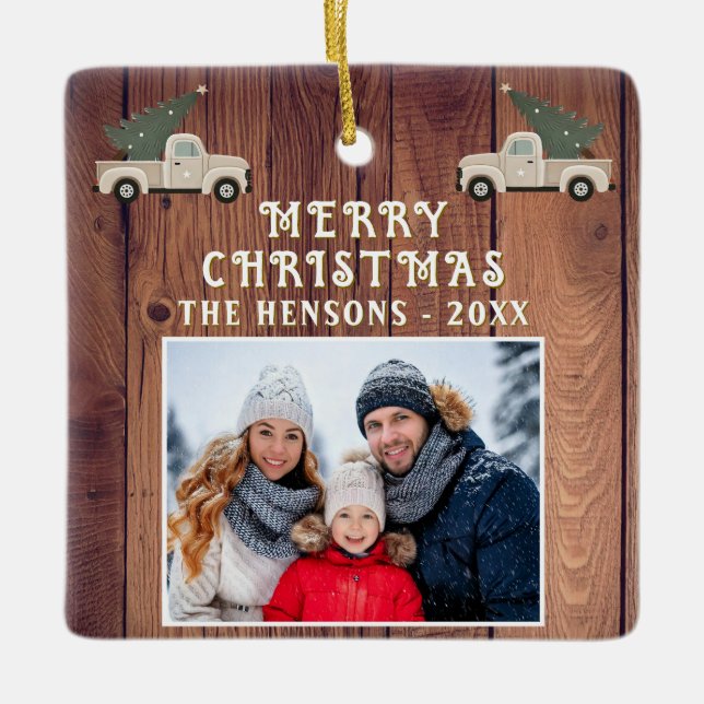 Ornement En Céramique Rustic Wood Truck Family Photo Joyeux Noël (Devant)