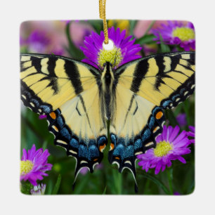 Ornement En Céramique Swallowtail Butterfly on daisy