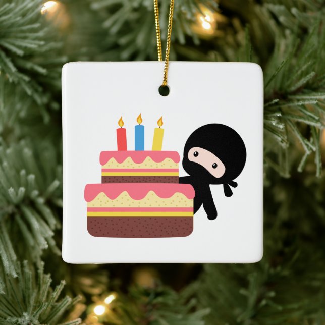 Ornement En Céramique Tiny Ninja Derrière le gâteau d'anniversaire (Arbre)