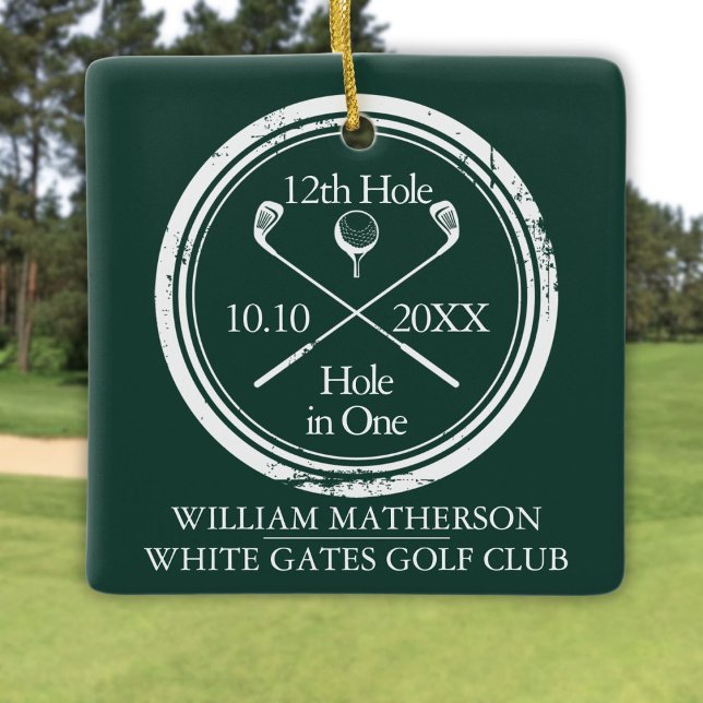Ornement En Céramique Trou en un de golf personnalisé rétro vert émeraud (Personalized Golf Hole In One Retro Emerald Green Ceramic Ornament)