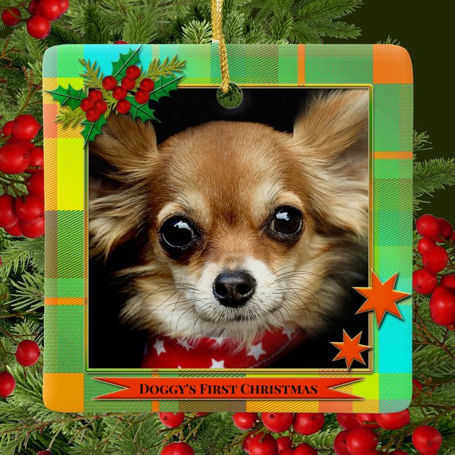 Ornement En Céramique Votre Photo Premier Noël à carreaux (Colorful plaid Christmas ornament featuring a cute image of a chihuahua or your custom (pet) photo)