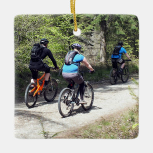 ORNEMENT EN CÉRAMIQUE VTT