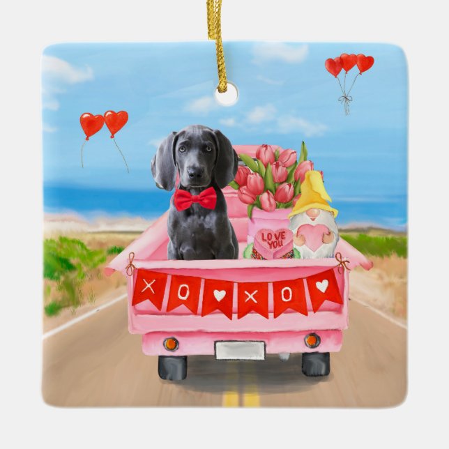 Ornement En Céramique Weimaraner Chien Valentine's Day Coeurs de camion (Devant)