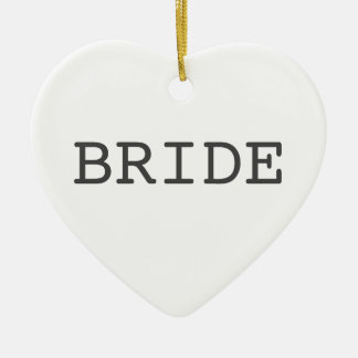 Ornement en forme de coeur de jeune mariée