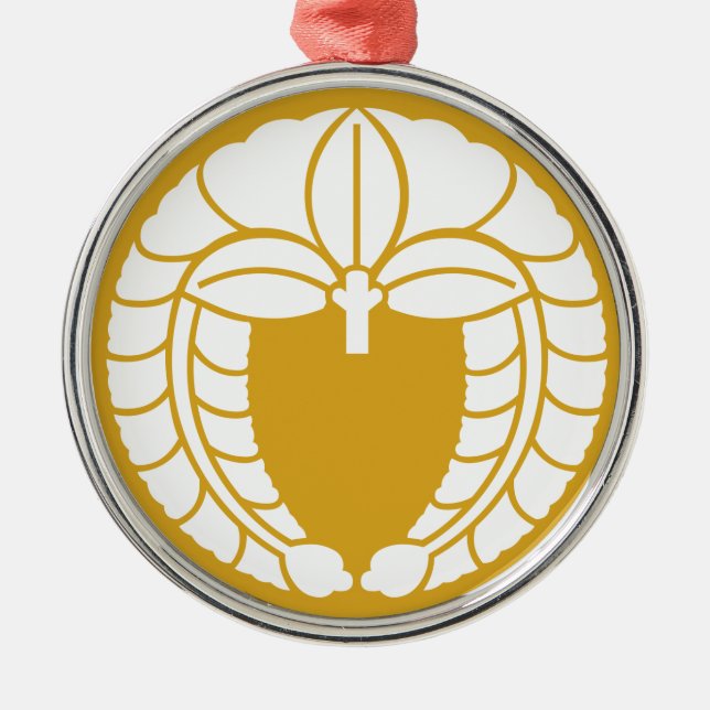 ORNEMENT EN MÉTAL 下 (Devant)