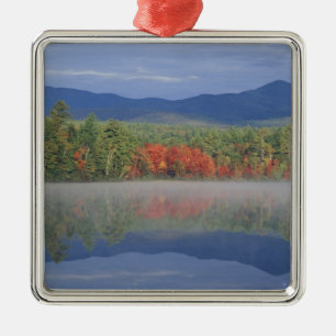 Ornement En Métal Amérique du Nord, États-Unis, NH, reflets d'automn