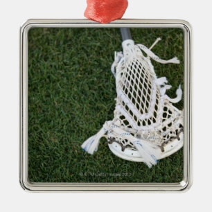 Ornement En Métal Bâton de lacrosse sur l'herbe