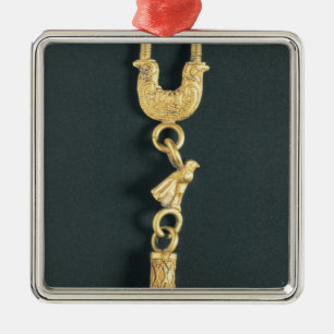 Ornement En Métal Boucle d'oreille d'or avec le pendentif
