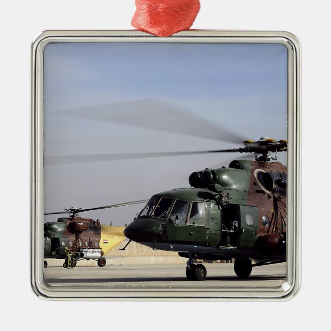 Ornement En Métal Deux Hélicoptères Irakiens Mi-17 Hip (Devant)