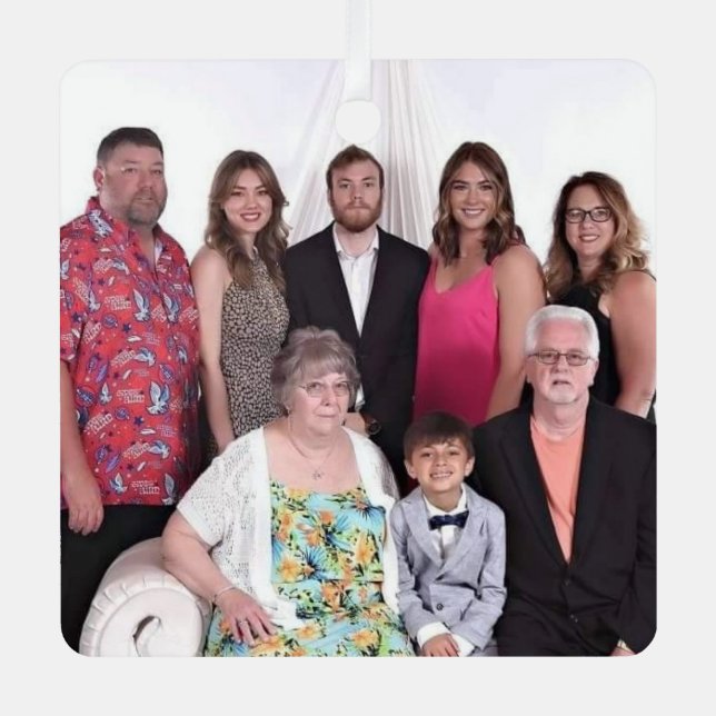 Ornement En Métal Famille (Recto)