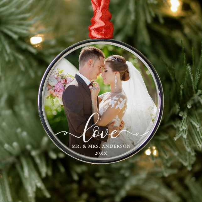 Ornement En Métal Love Elegant Script Mr et Mrs Mariage Photo (Arbre)