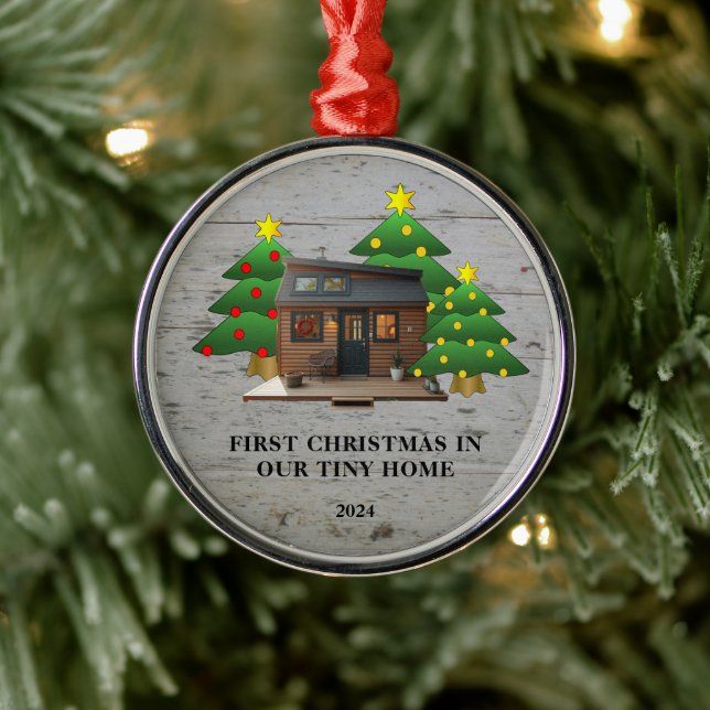 Ornement En Métal Premier Noël dans notre petite maison rustique (Arbre)