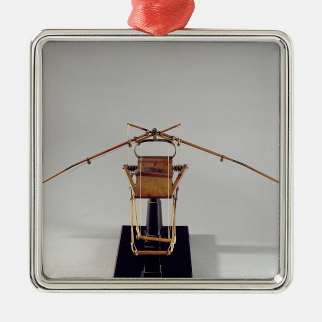 Ornement En Métal Reconstruction modèle de la conception de da Vinci (Devant)