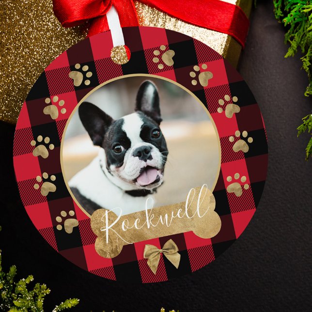 Ornement En Métal Red Buffalo Plaid Motif Gold Bow Family Photo (Red Buffalo Plaid Pattern Gold Bow Family Photo Metal Ornament)
