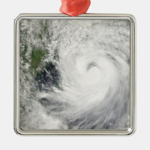 Ornement En Métal Typhoon Prapiroon