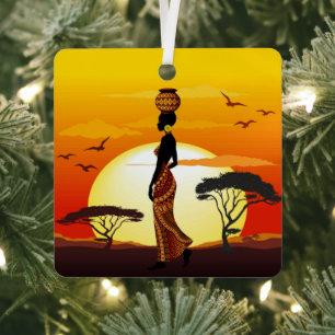 Ornement En Métal Une belle femme africaine Silhouette sur les solei