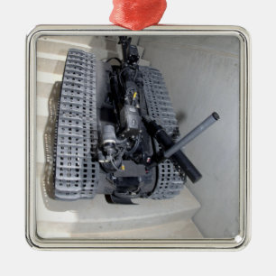 Ornement En Métal Une unité de robot de la serre 3B montant un vol