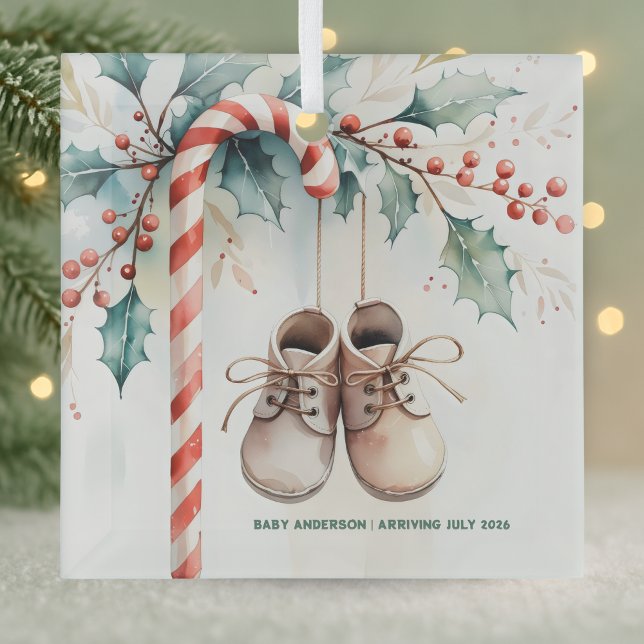 Ornement En Verre Faire-part de grossesse de Noël (“Baby Coming Soon” Ornament — Watercolor Holly, Candy Cane & Baby Shoes)