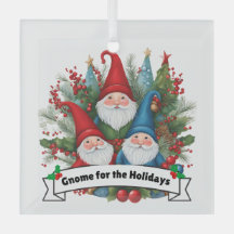 Gnome mignonne pour l'ornement de Noël des Fêtes.