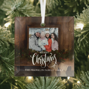 Ornement En Verre Photo de cheminée rustique de Noël en hiver